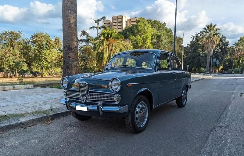 Grigio Usata 1962 Alfa Romeo Giulietta Ti Due volumi | 26.000 € - Immagine 1/4