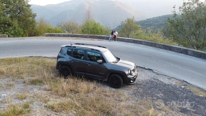 Usata Jeep Renegade 120 CV (88 kW) 2021 Grigio SUV
