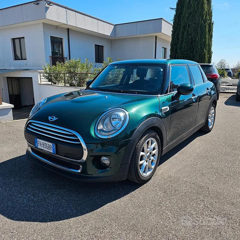 Usata Mini One D Hype 95 CV (69 kW) 2017 Verde Utilitaria