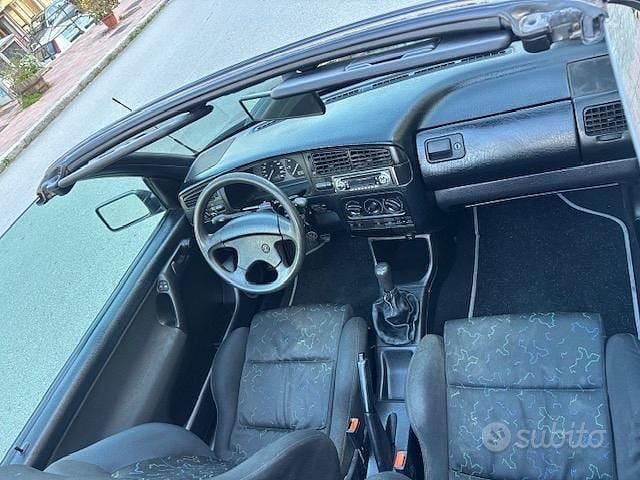 Usata VW Golf Cabriolet 1996 Blu Cabrio