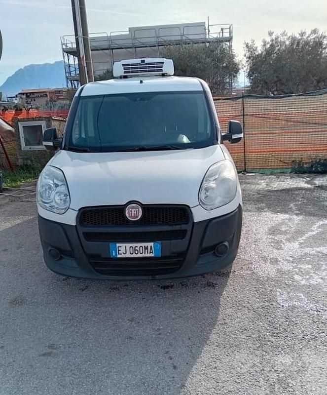 Usata Fiat Doblò 2011 Bianco Monovolume