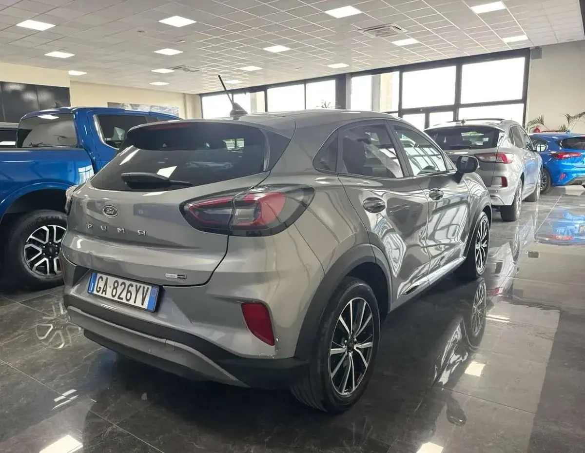 Usata Ford Puma Titanium 125 CV (91 kW) 2020 Solar silver SUV
