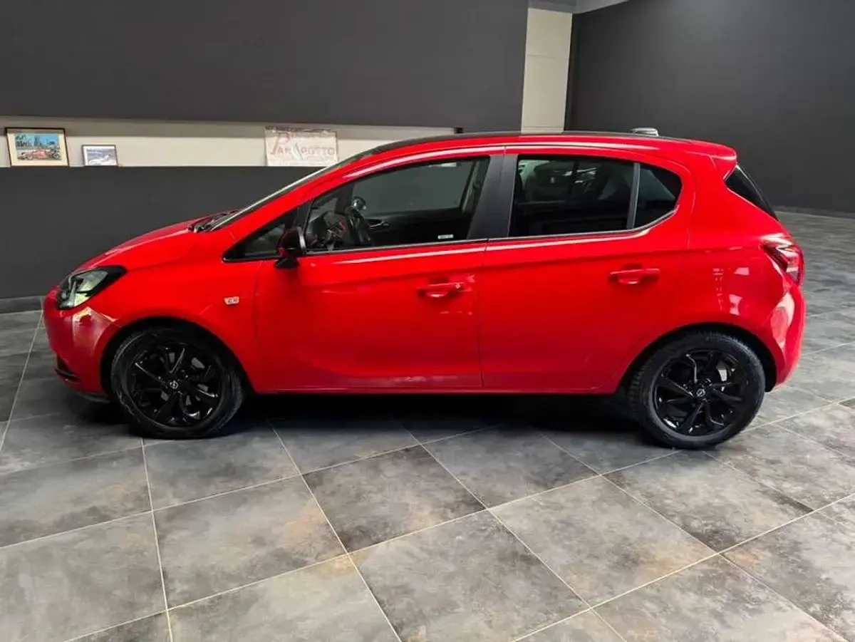 Usata Opel Corsa 75 CV (55 kW) 2017 Rosso Utilitaria