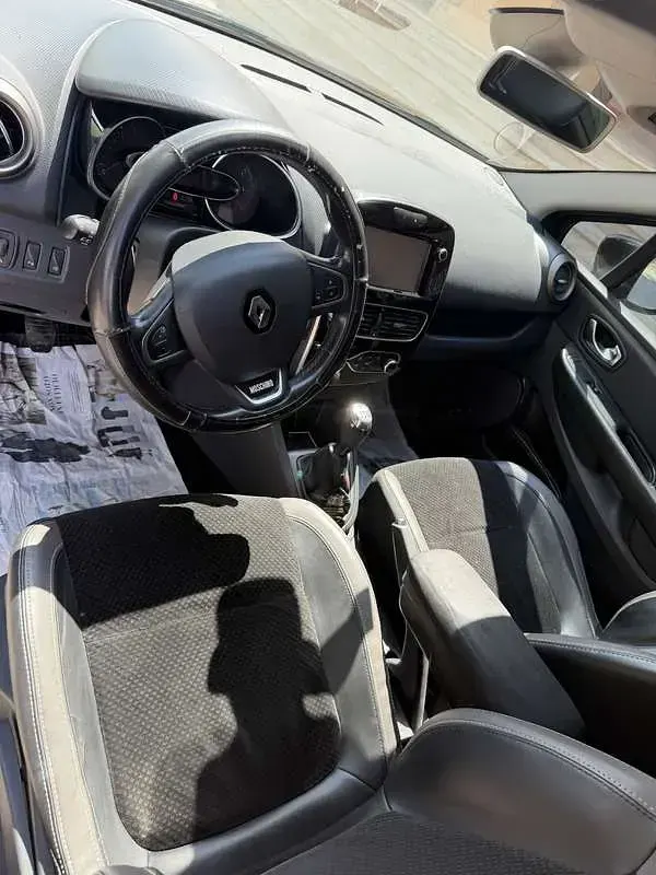 Usata Renault Clio IV Intens 75 CV (55 kW) 2017 Berlina