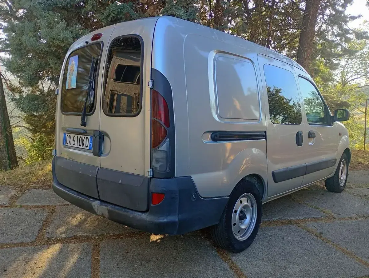 Usata Renault Kangoo Expression 64 CV (47 kW) 2002 Other Monovolume