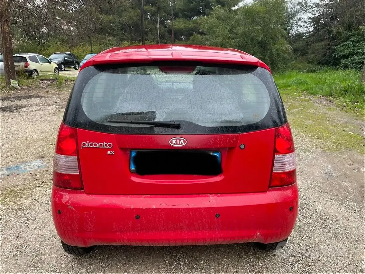 Usata Kia Picanto Spirit 61 CV (44 kW) 2005 Rosso Utilitaria