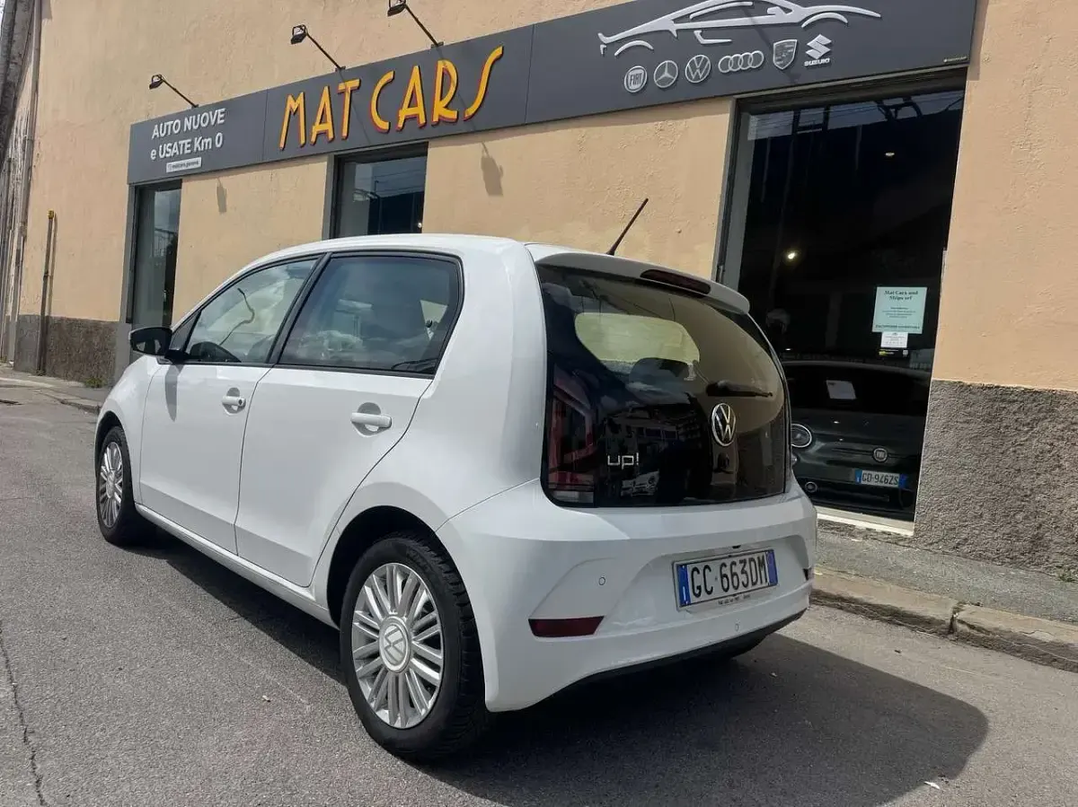 Usata VW up! Move 65 CV (47 kW) 2020 Bianco Utilitaria