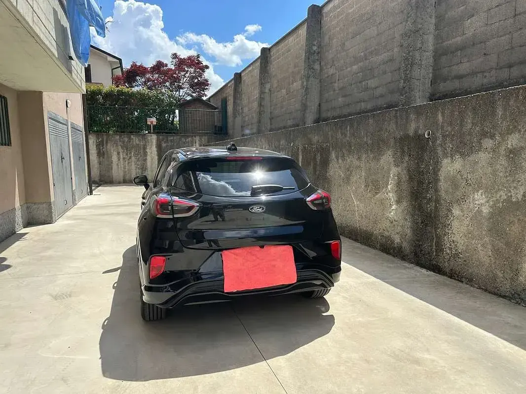 Usata Ford Puma Titanium 125 CV (91 kW) 2024 Nero SUV