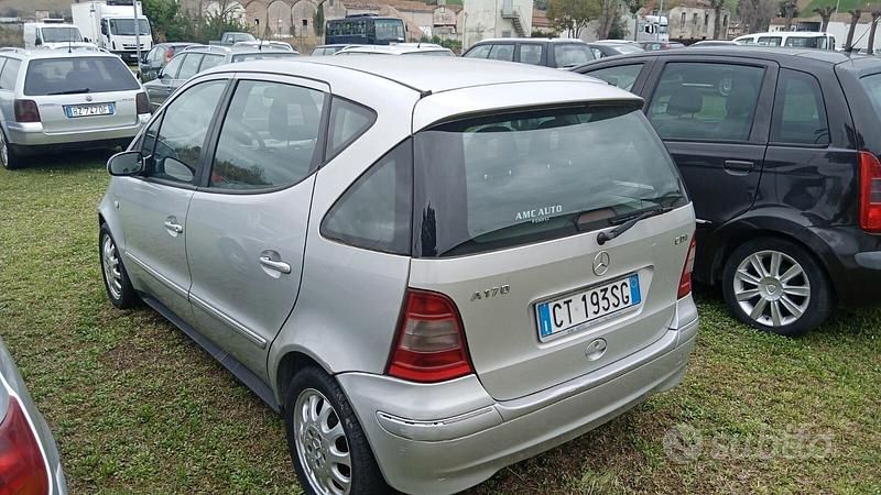 Usata Mercedes A170 95 CV (69 kW) 2003 Argento Berlina