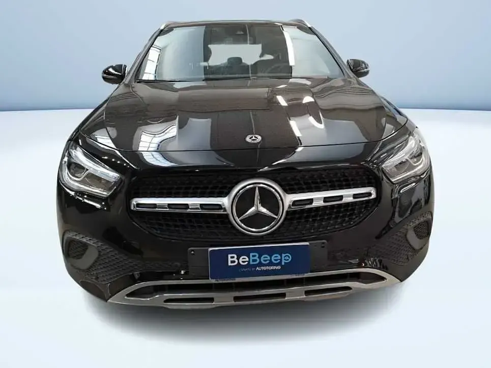 Usata Mercedes GLA200 150 CV (110 kW) 2022 Nero SUV