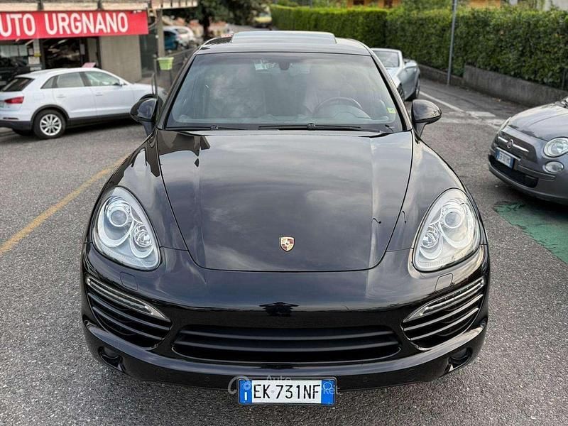 Usata Porsche Cayenne 245 CV (180 kW) 2011 Nero SUV