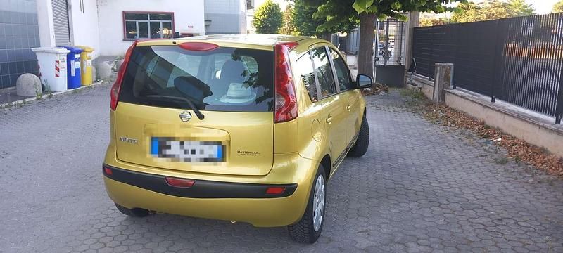 Usata Nissan Note 88 CV (64 kW) 2006 Giallo Utilitaria