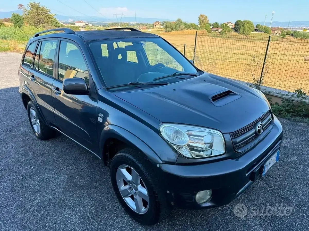 Usata Toyota RAV4 Sol 116 CV (85 kW) 2005 SUV