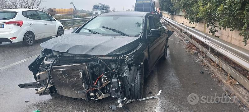 Usata Mercedes CLA200 2015 Nero Berlina