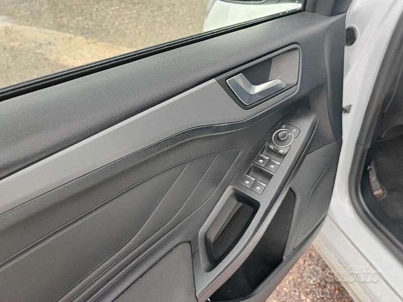 Usata Ford Focus Titanium S 115 CV (84 kW) 2022 Bianco Station wagon