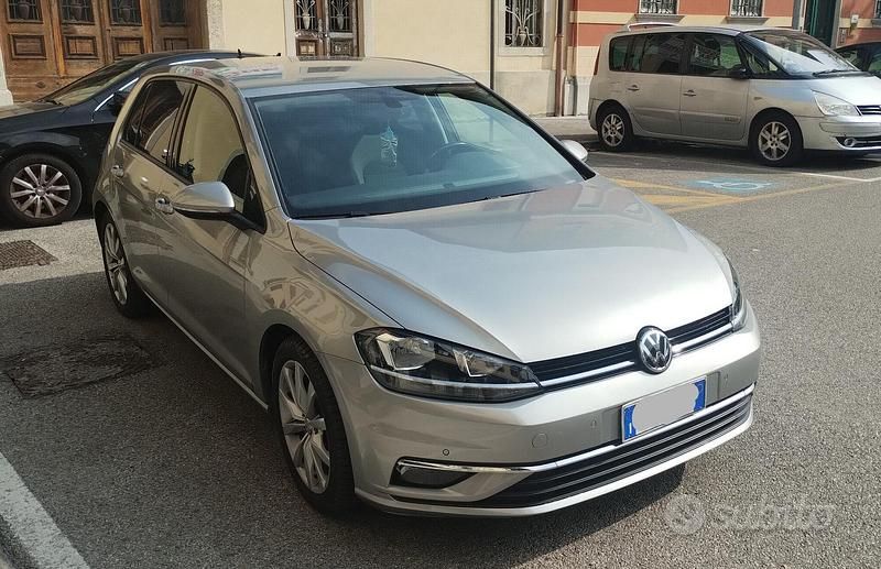 Usata VW Golf VII Highline 115 CV (84 kW) 2018 Grigio Berlina
