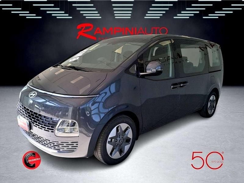 Grigio Nuova 2025 Hyundai Staria Monovolume | 45.900 € (Ottimo prezzo) - Immagine 1/4