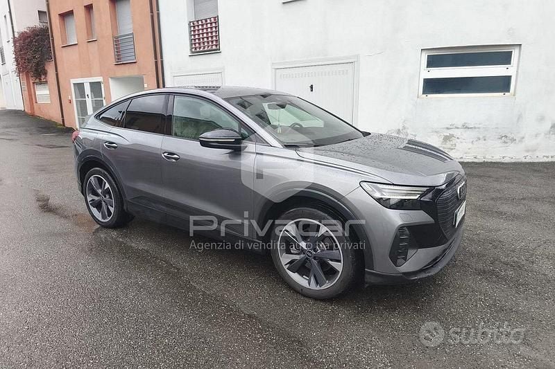 Usata Audi Q4 e-tron Advanced 125 kW (170 CV) 2023 Grigio SUV