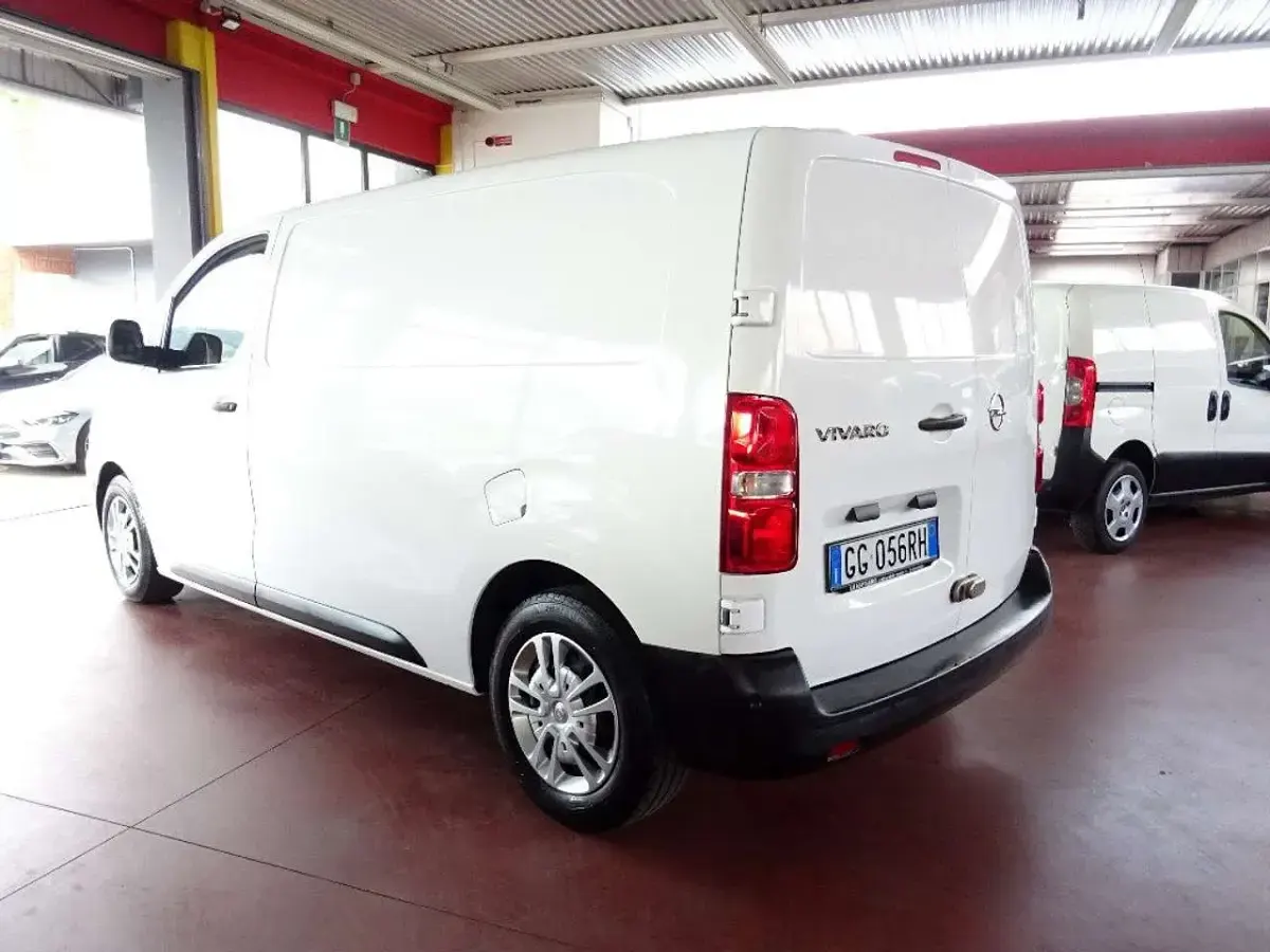 Usata Opel Vivaro Enjoy 120 CV (88 kW) 2021 Bianco Monovolume