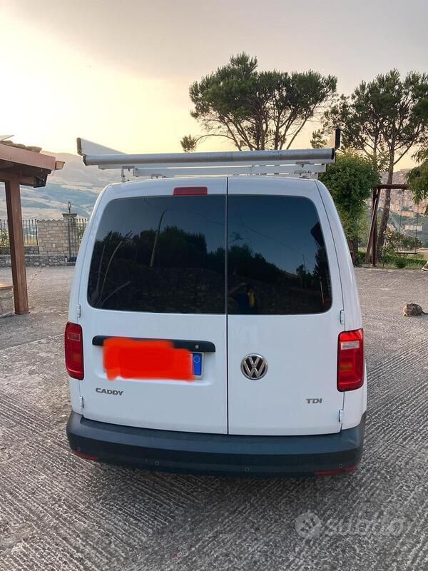 Usata VW Caddy 2017 Bianco Monovolume
