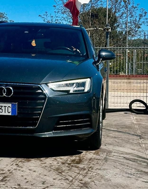 Usata Audi A4 Sport 122 CV (89 kW) 2019 Grigio Station wagon