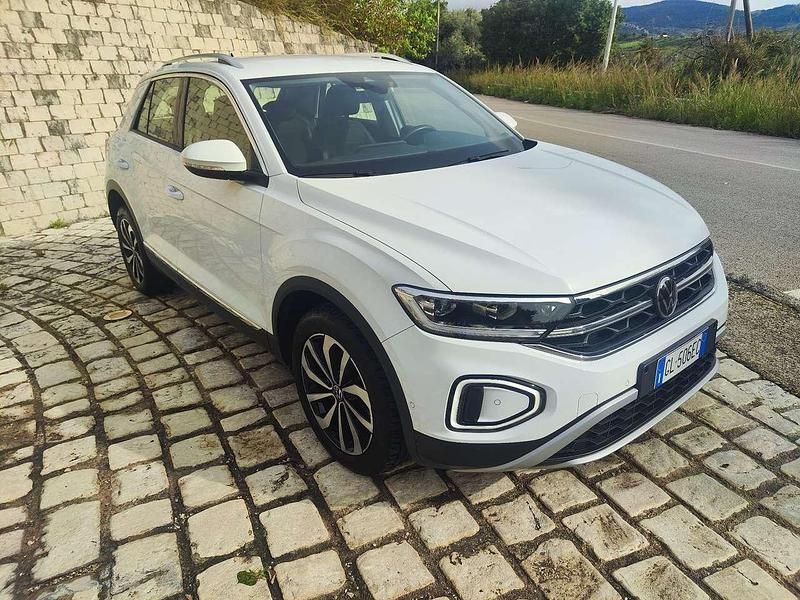 Usata VW T-Roc Style 116 CV (85 kW) 2022 Other SUV