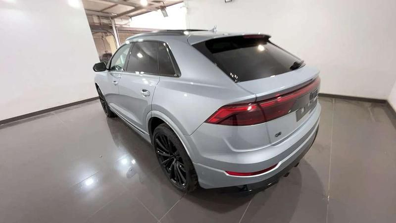 Nuova Audi Q8 S-Line 286 CV (210 kW) 2025 Argento SUV