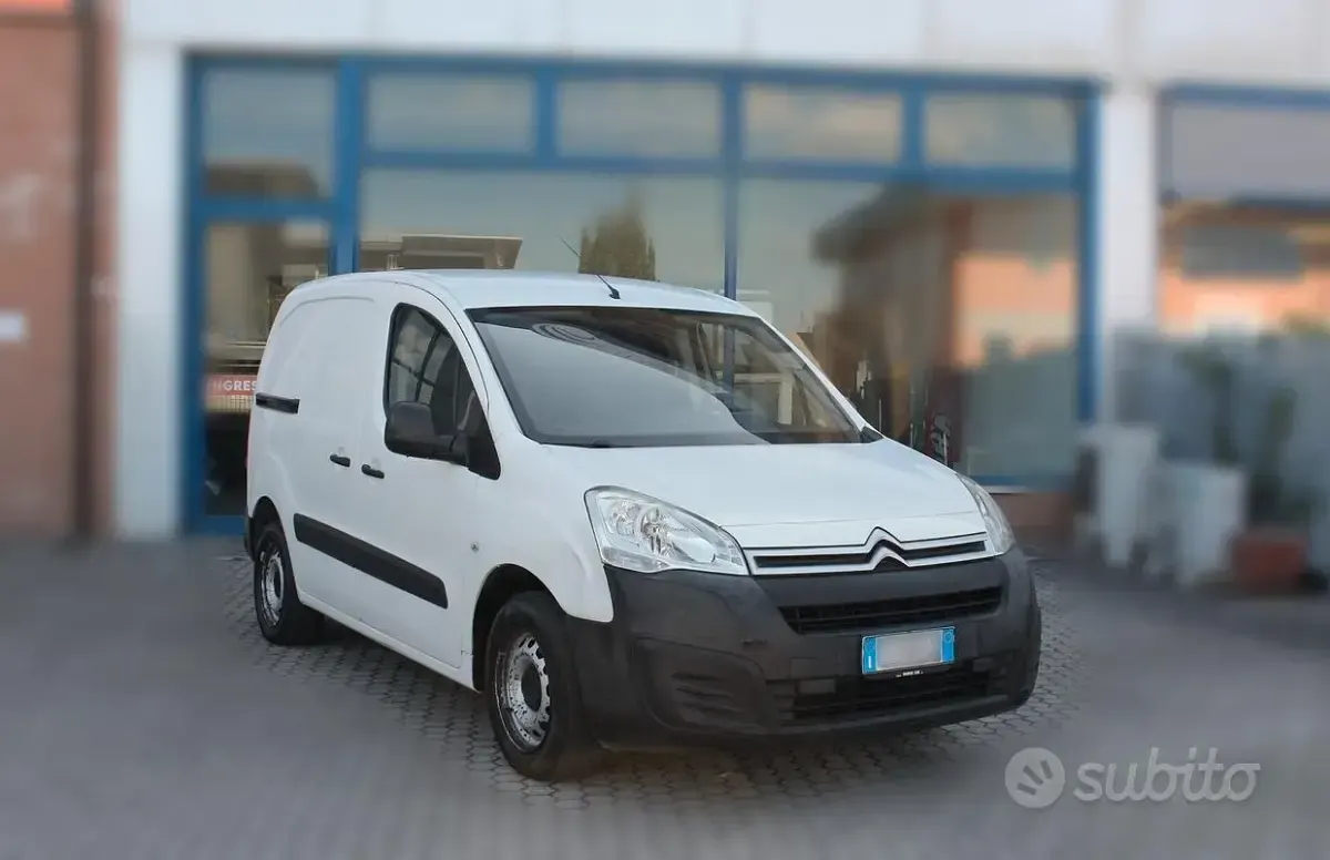 Usata Citroën Berlingo 90 CV (66 kW) 2016 Bianco Monovolume