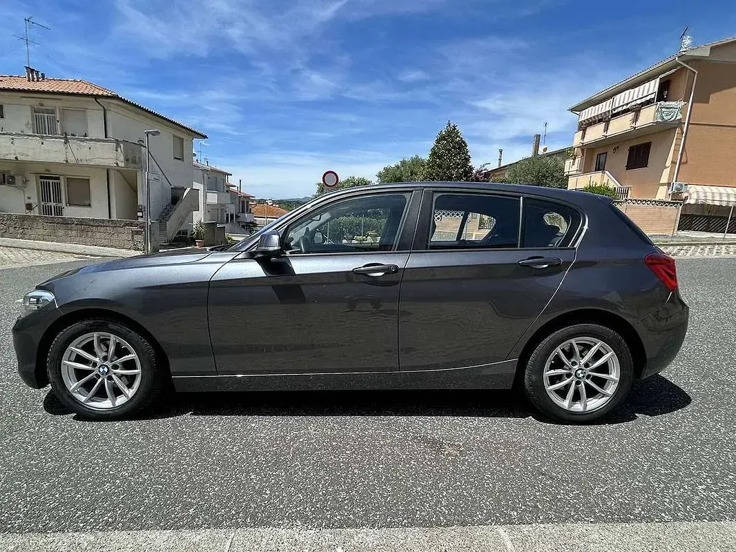 Usata BMW 116 Comfort Edition 116 CV (85 kW) 2019 Grigio Utilitaria