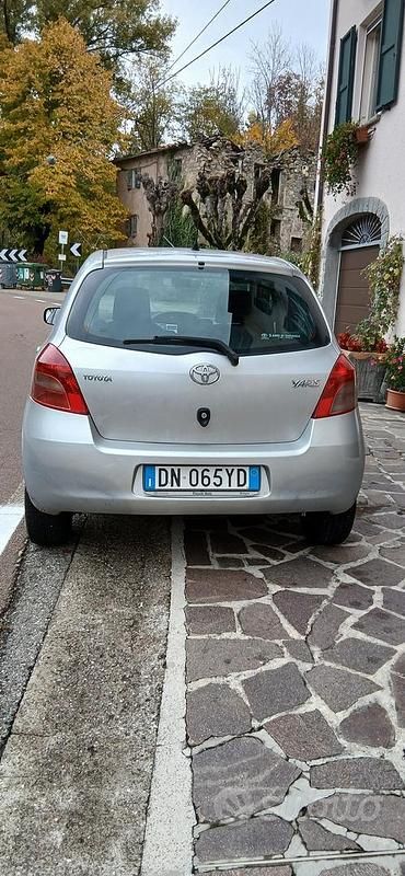 Usata Toyota Yaris Sol 2008 Grigio Utilitaria
