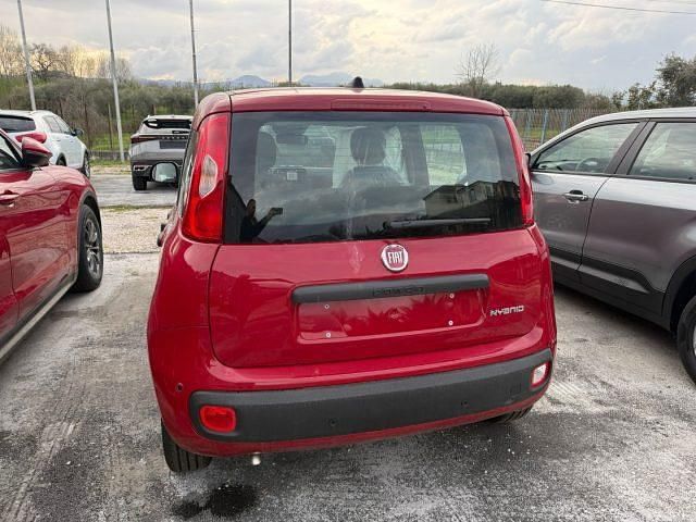 Nuova Fiat Panda Icon 2025 Rosso Utilitaria