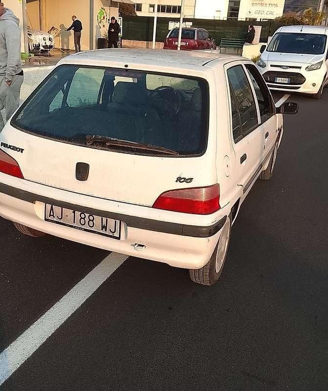 Usata Peugeot 106 50 CV (36 kW) 1996 Utilitaria