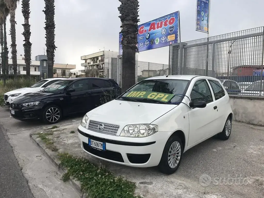 Usata Fiat Punto Classica 60 CV (44 kW) 2009 Other Utilitaria