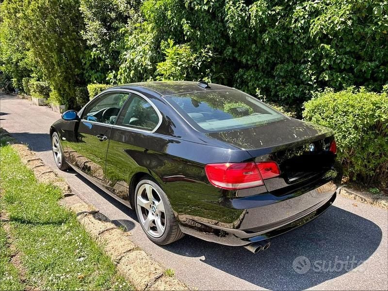 Usata BMW 325 218 CV (160 kW) 2008 Nero Coupé