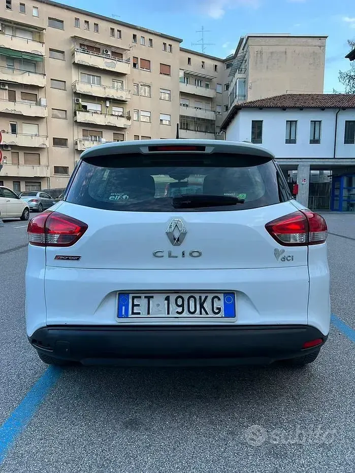 Usata Renault Clio 75 CV (55 kW) 2013 Bianco Station wagon