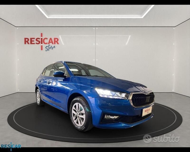 Blu Usata 2024 Skoda Fabia Selection Tre volumi | 14.900 € (Ottimo prezzo) - Immagine 1/4