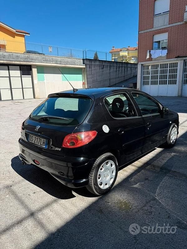 Usata Peugeot 206 75 CV (55 kW) 2008 Nero Berlina