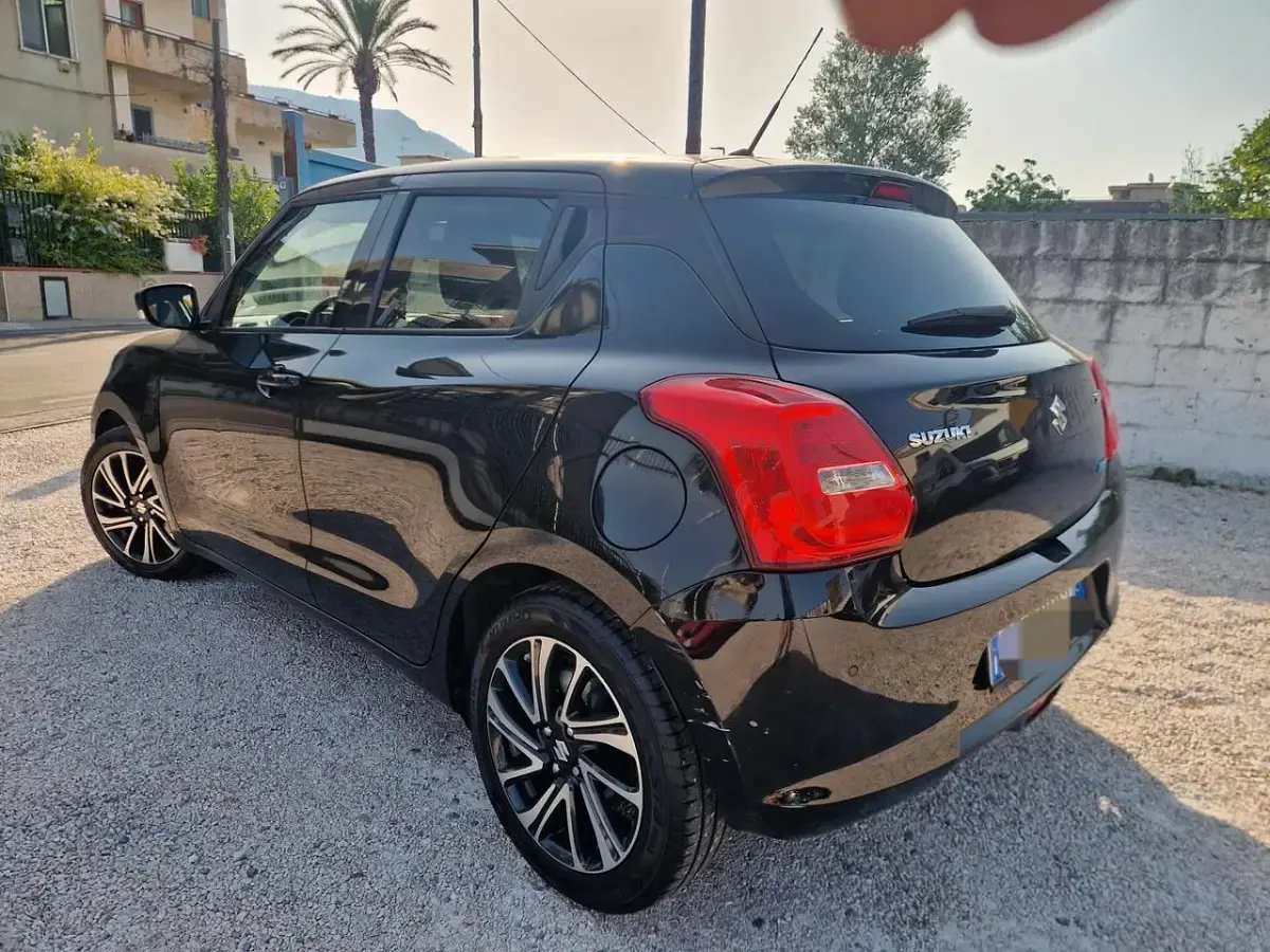 Usata Suzuki Swift 83 CV (61 kW) 2020 Nero Utilitaria