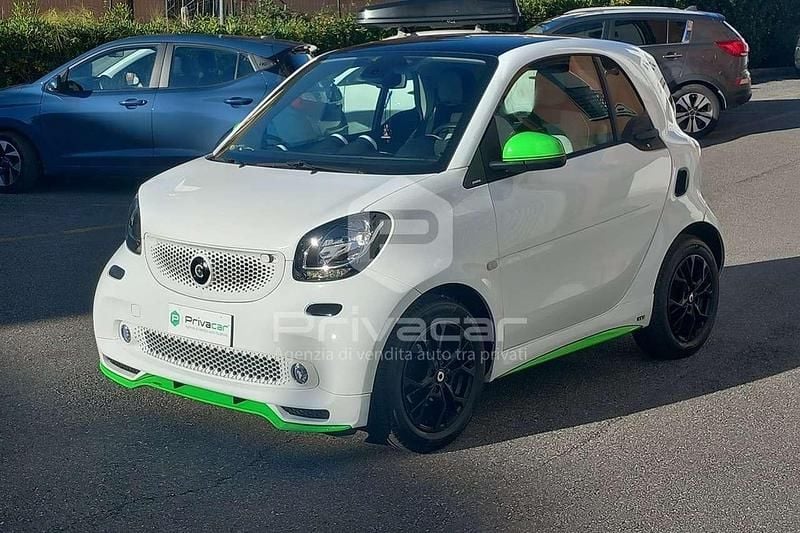Bianco Usata 2015 Smart ForTwo Coupé Passion Due volumi | 10.990 € (Buon prezzo) - Immagine 1/4