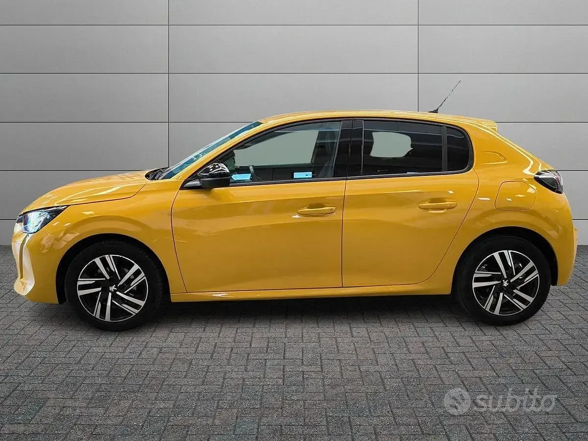 Usata Peugeot 208 Allure 74 CV (54 kW) 2022 Giallo Utilitaria