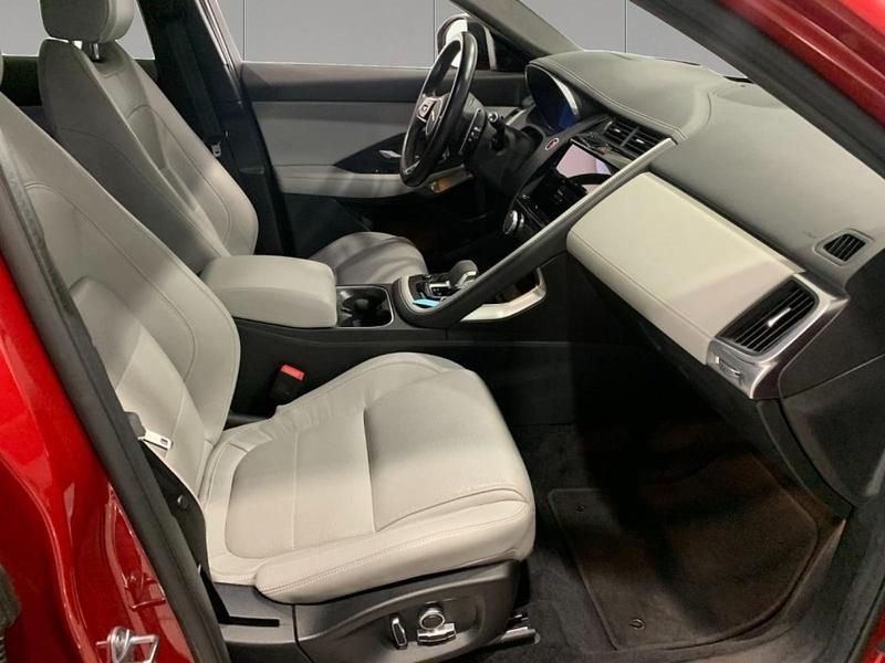 Usata Jaguar E-Pace R-Dynamic 309 CV (227 kW) 2021 Firenze red SUV