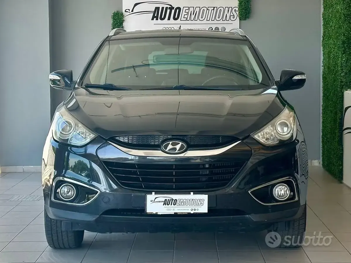 Gebraucht Hyundai ix35 115 PS (84 kW) 2011 Schwarz SUV
