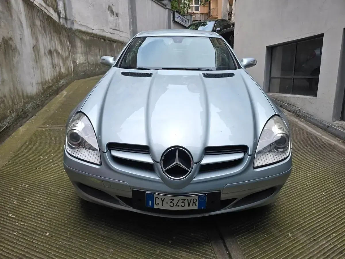 Usata Mercedes SLK200 SE 163 CV (119 kW) 2005 Argento Cabrio