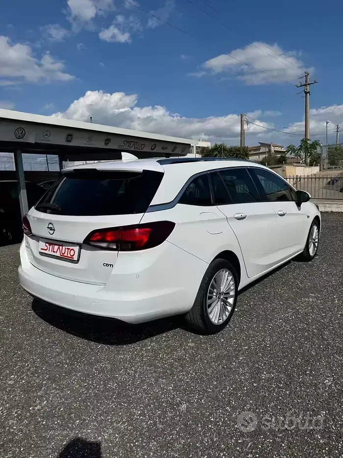 Usata Opel Astra Innovation 136 CV (100 kW) 2017 Bianco Station wagon