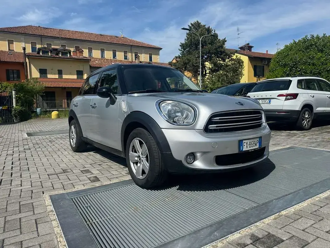 Usata Mini Cooper D Countryman 111 CV (81 kW) 2014 Argento SUV