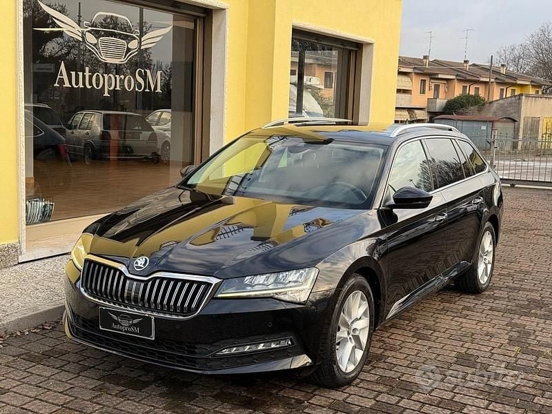 Nero Usata 2020 Skoda Superb Station wagon | 16.770 € (Ottimo prezzo) - Immagine 1/4