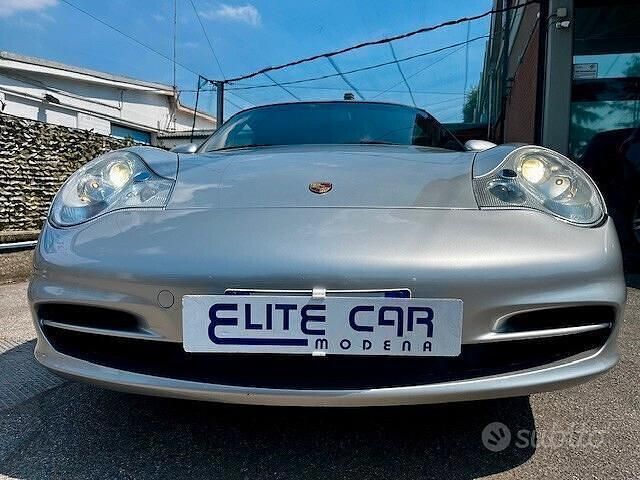 Usata Porsche 911 Carrera Cabriolet 320 CV (235 kW) 2002 Grigio Cabrio