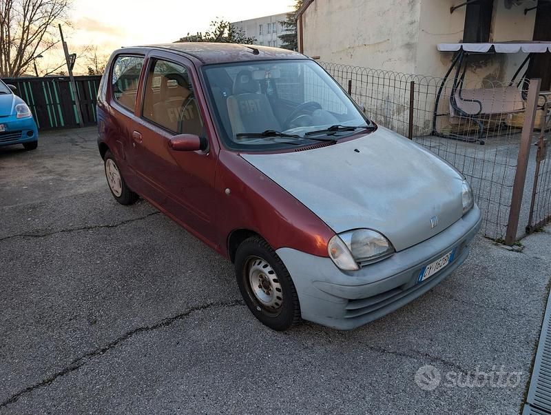 Usata Fiat 600 54 CV (39 kW) 2006 Rosso Utilitaria