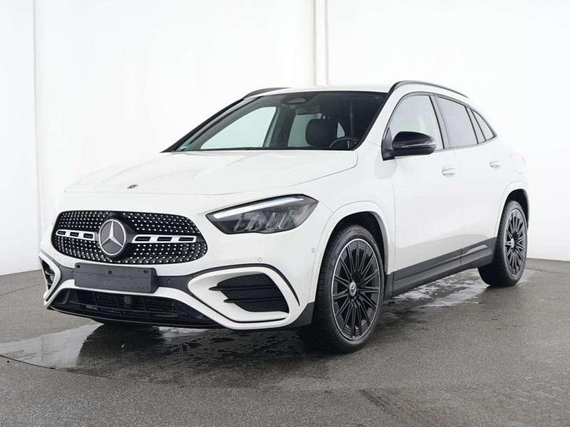 Bianco Usata 2024 Mercedes GLA180 AMG line SUV | 39.990 € (Buon prezzo) - Immagine 1/3