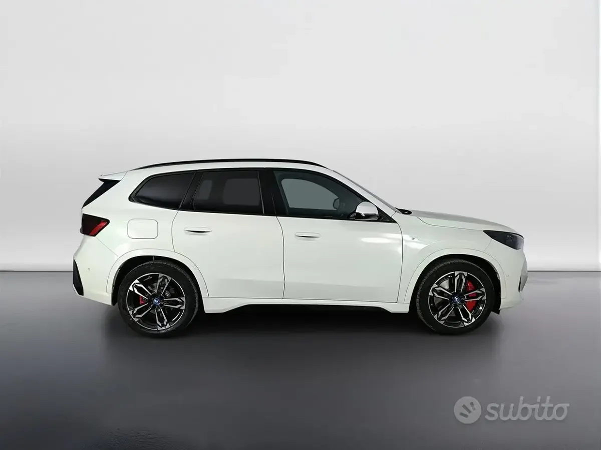 Usata BMW X1 M Sport 136 CV (100 kW) 2025 Alpinweiss iii pastello SUV